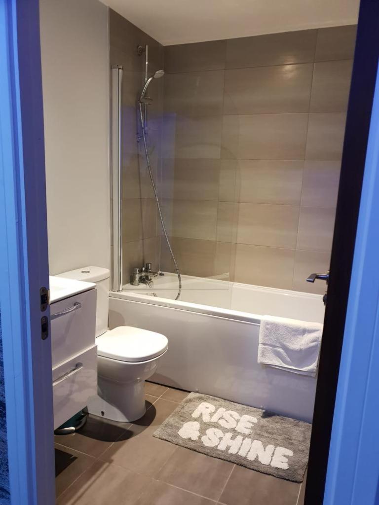 Luxury 9Ine Beautiful Bull Ring Apartment Free Parking Birmingham Exterior photo